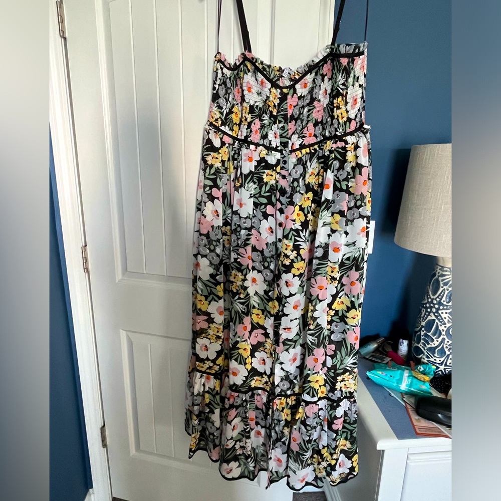 Beautiful flowy maxi dress